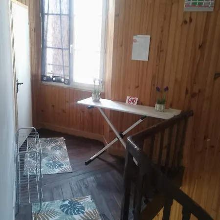 Au Coin Maison Apartmán Ruffec (Charente)